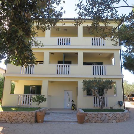 Apartmani Mara Пакоштане Екстер'єр фото