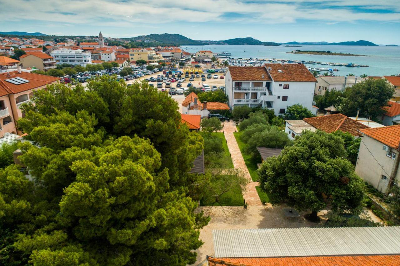 Apartmani Mara Пакоштане Екстер'єр фото