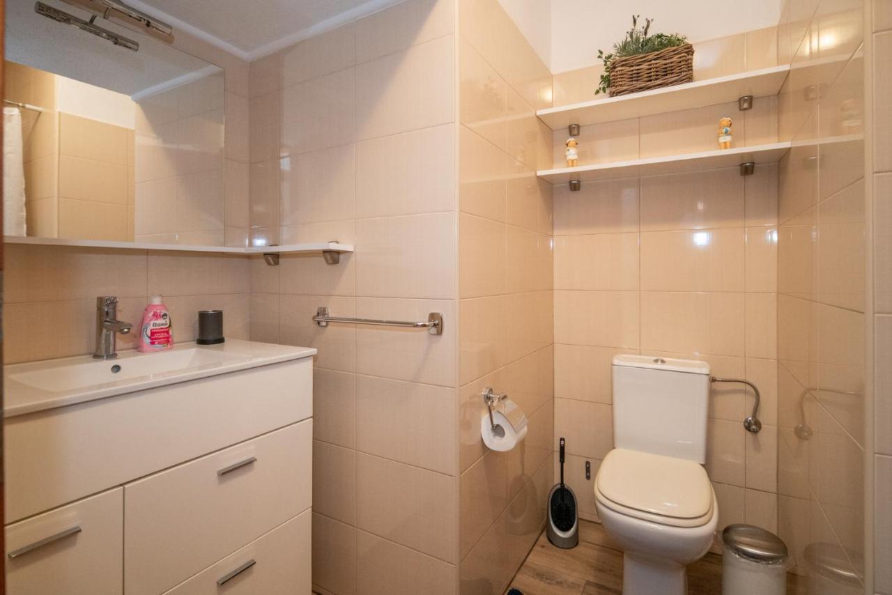 Apartmani Mara Пакоштане Екстер'єр фото
