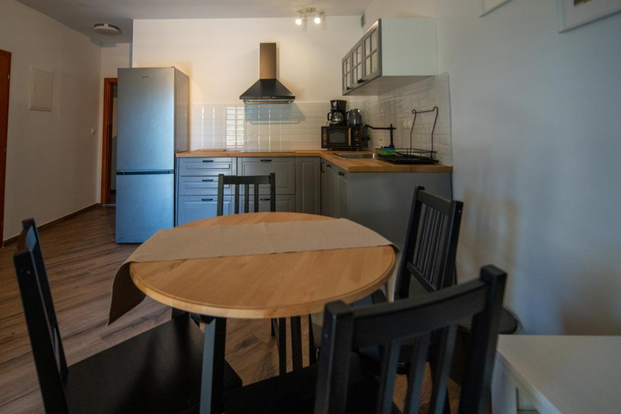 Apartmani Mara Пакоштане Екстер'єр фото