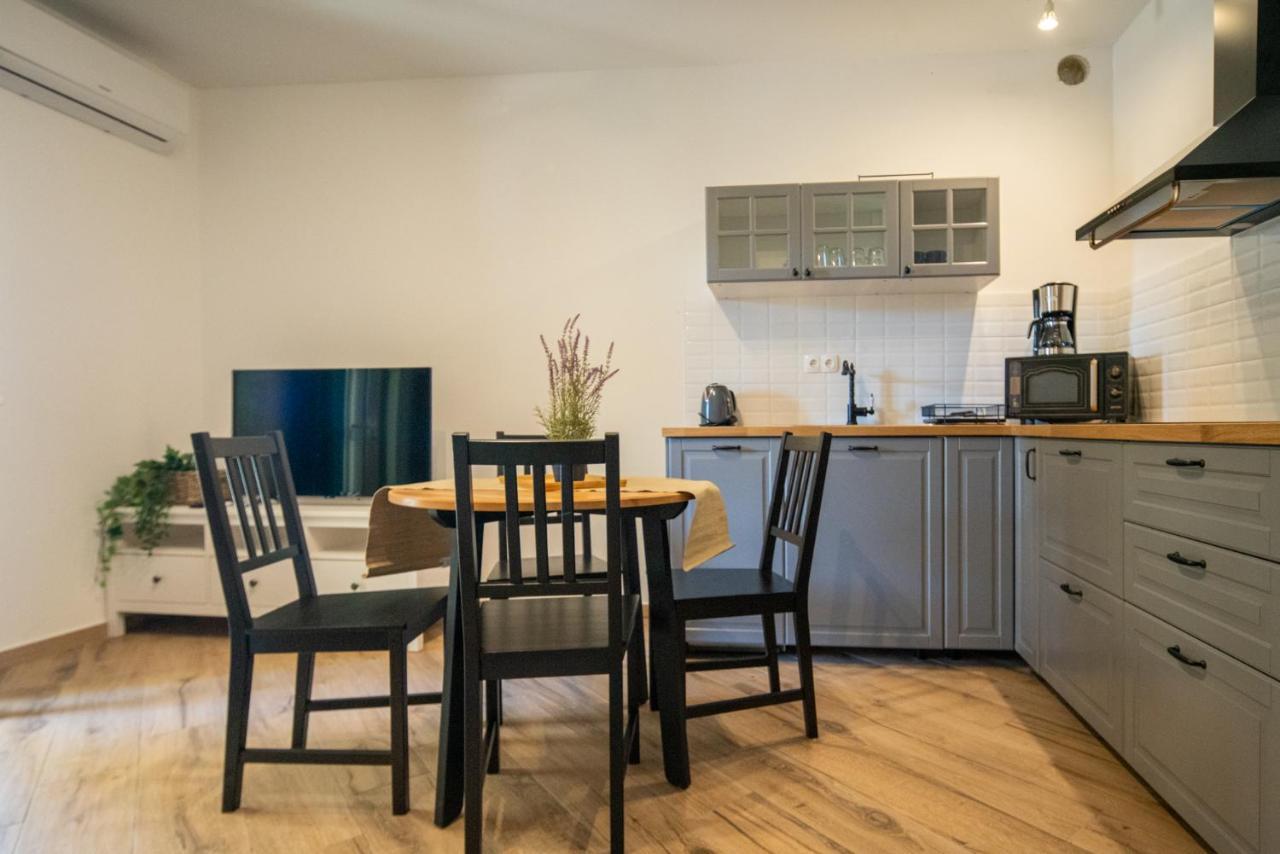 Apartmani Mara Пакоштане Екстер'єр фото