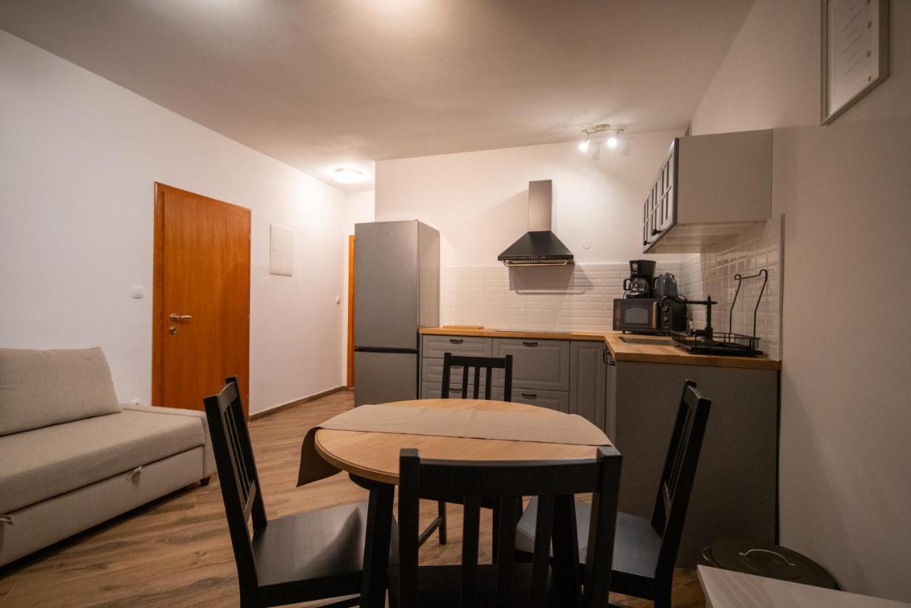 Apartmani Mara Пакоштане Екстер'єр фото