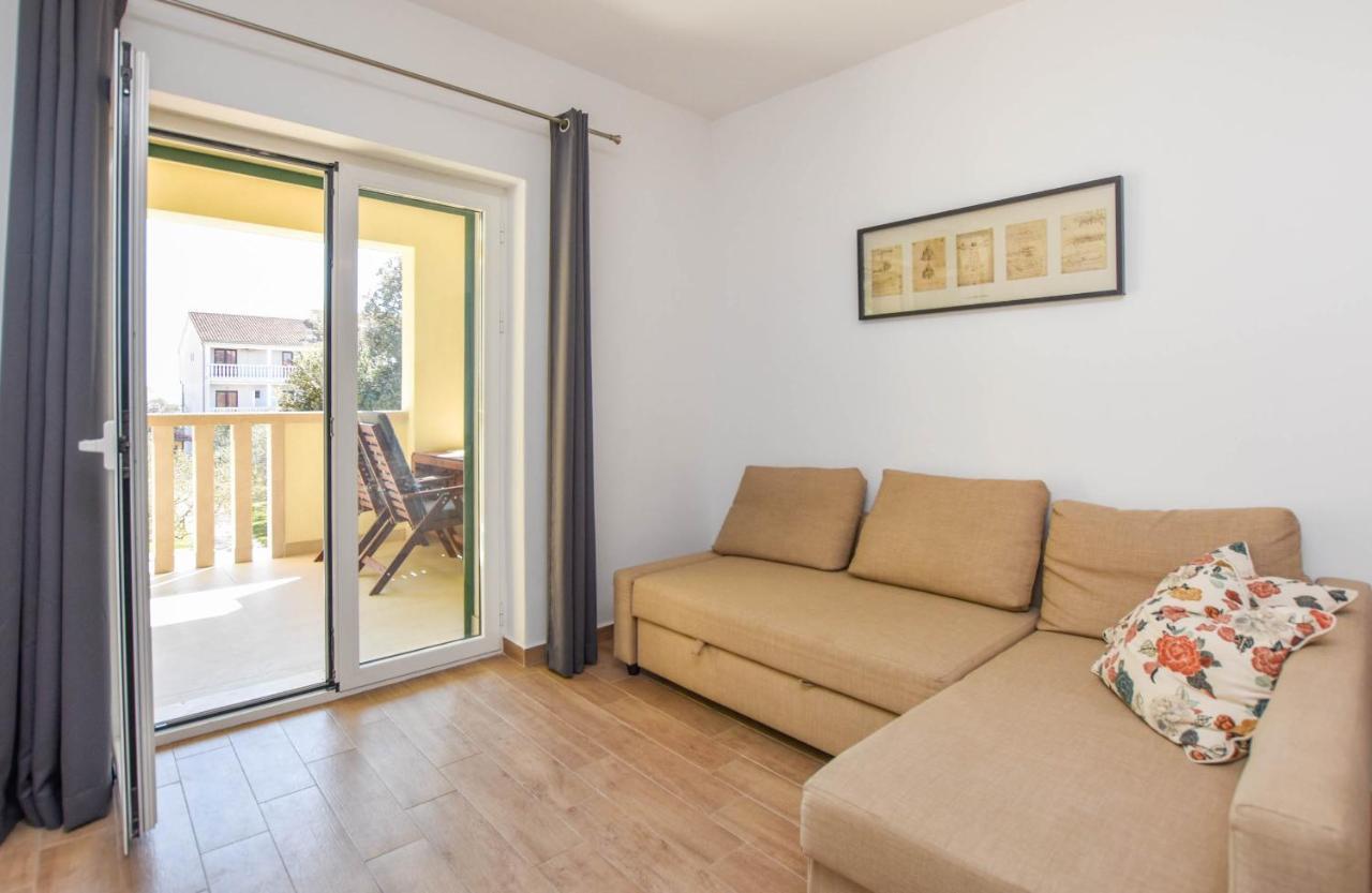 Apartmani Mara Пакоштане Екстер'єр фото
