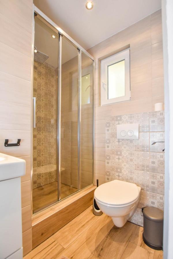 Apartmani Mara Пакоштане Екстер'єр фото